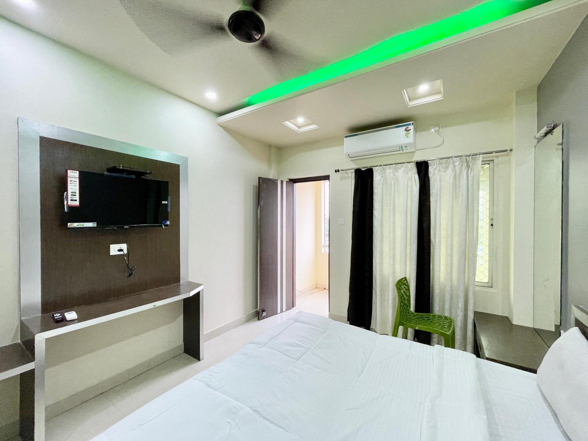Hotel Trends In プリ エクステリア 写真