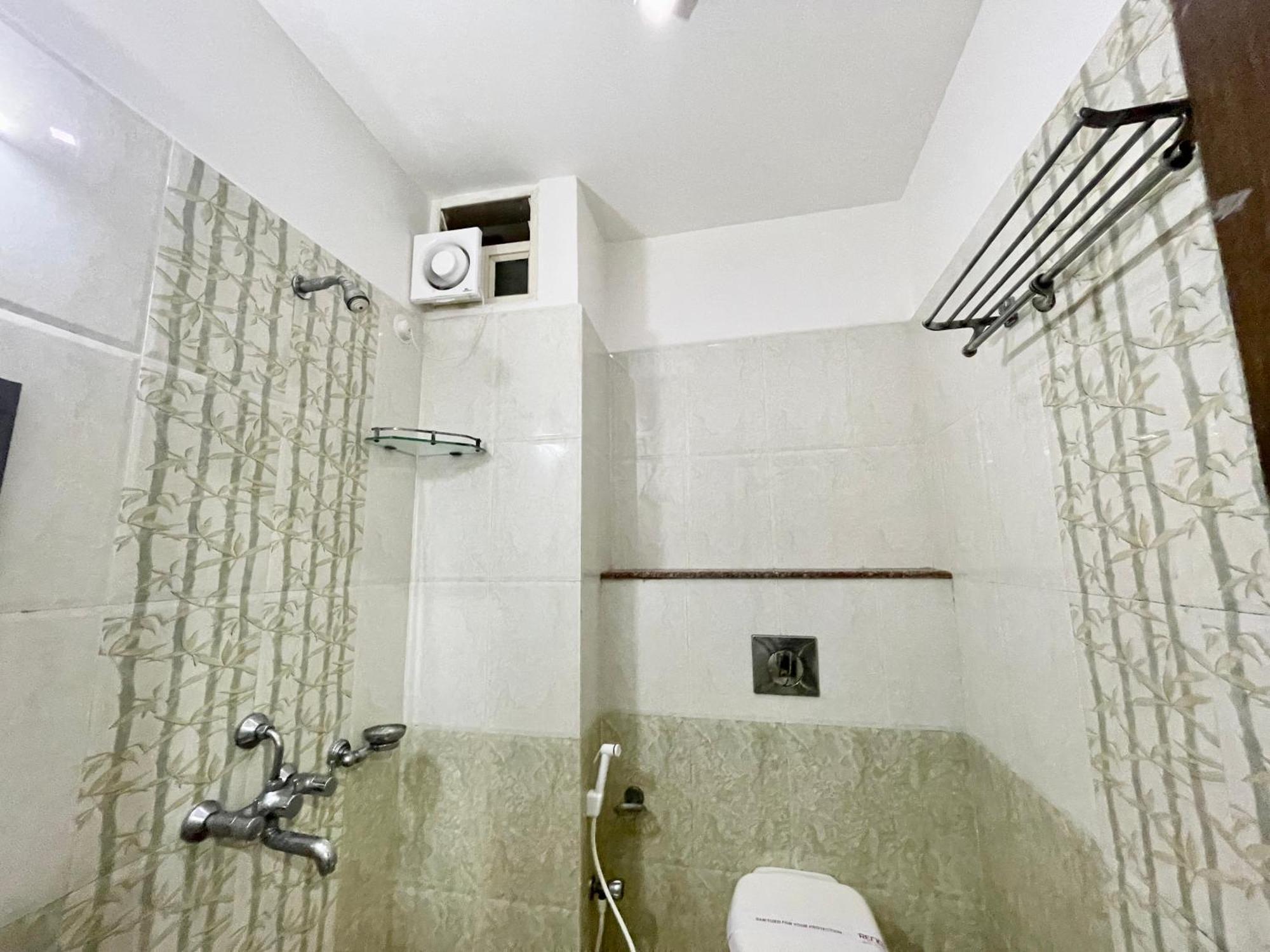 Hotel Trends In プリ エクステリア 写真