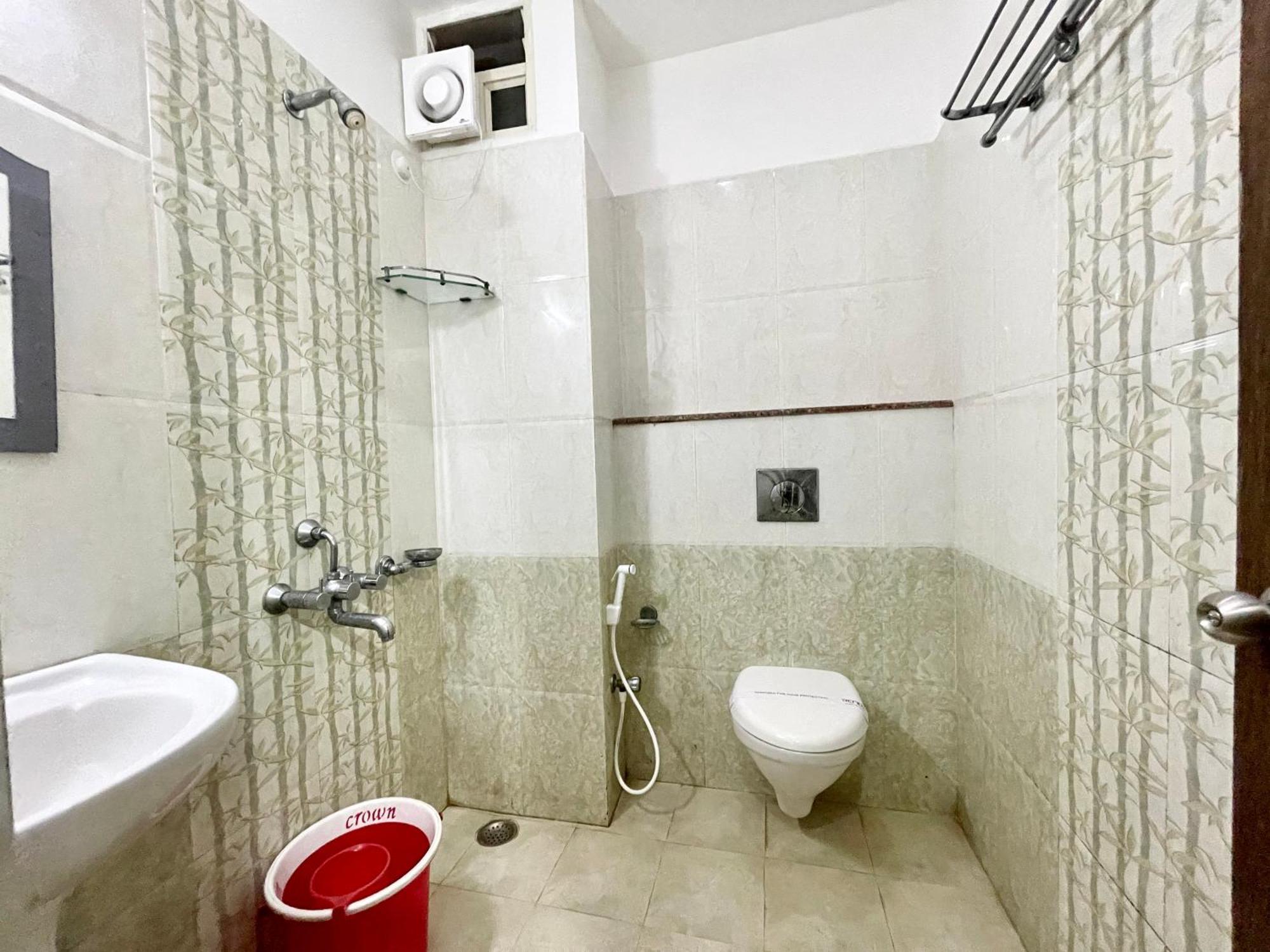 Hotel Trends In プリ エクステリア 写真