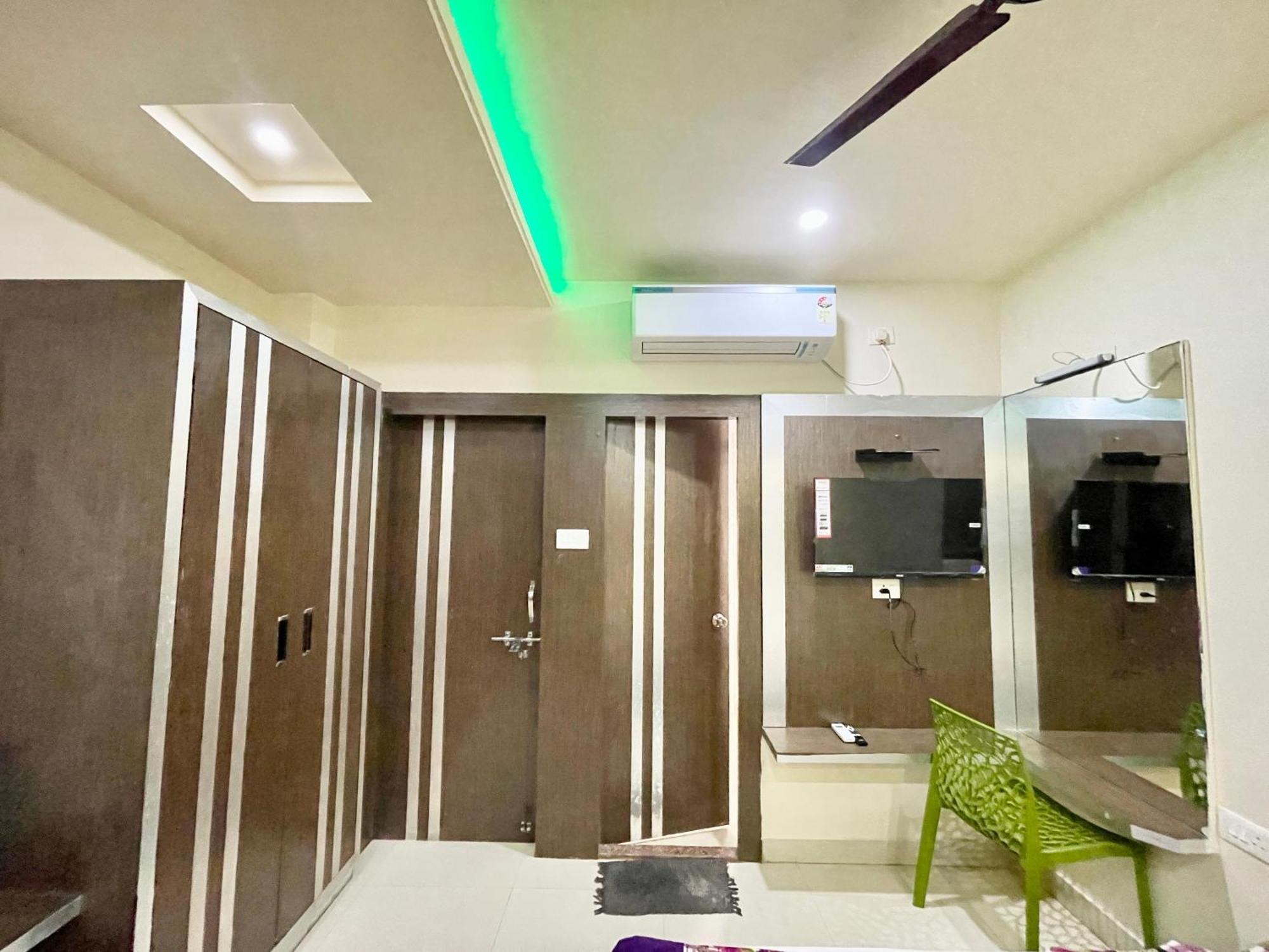Hotel Trends In プリ エクステリア 写真